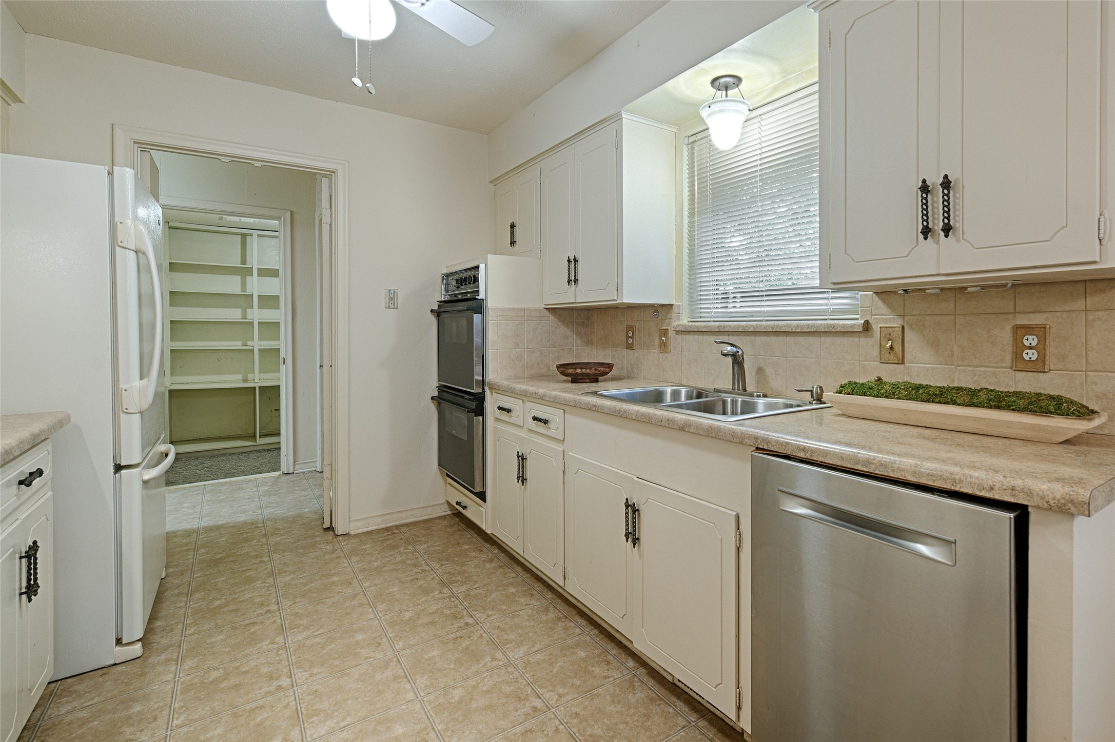 1313 Apache Drive Richardson TX 75080
