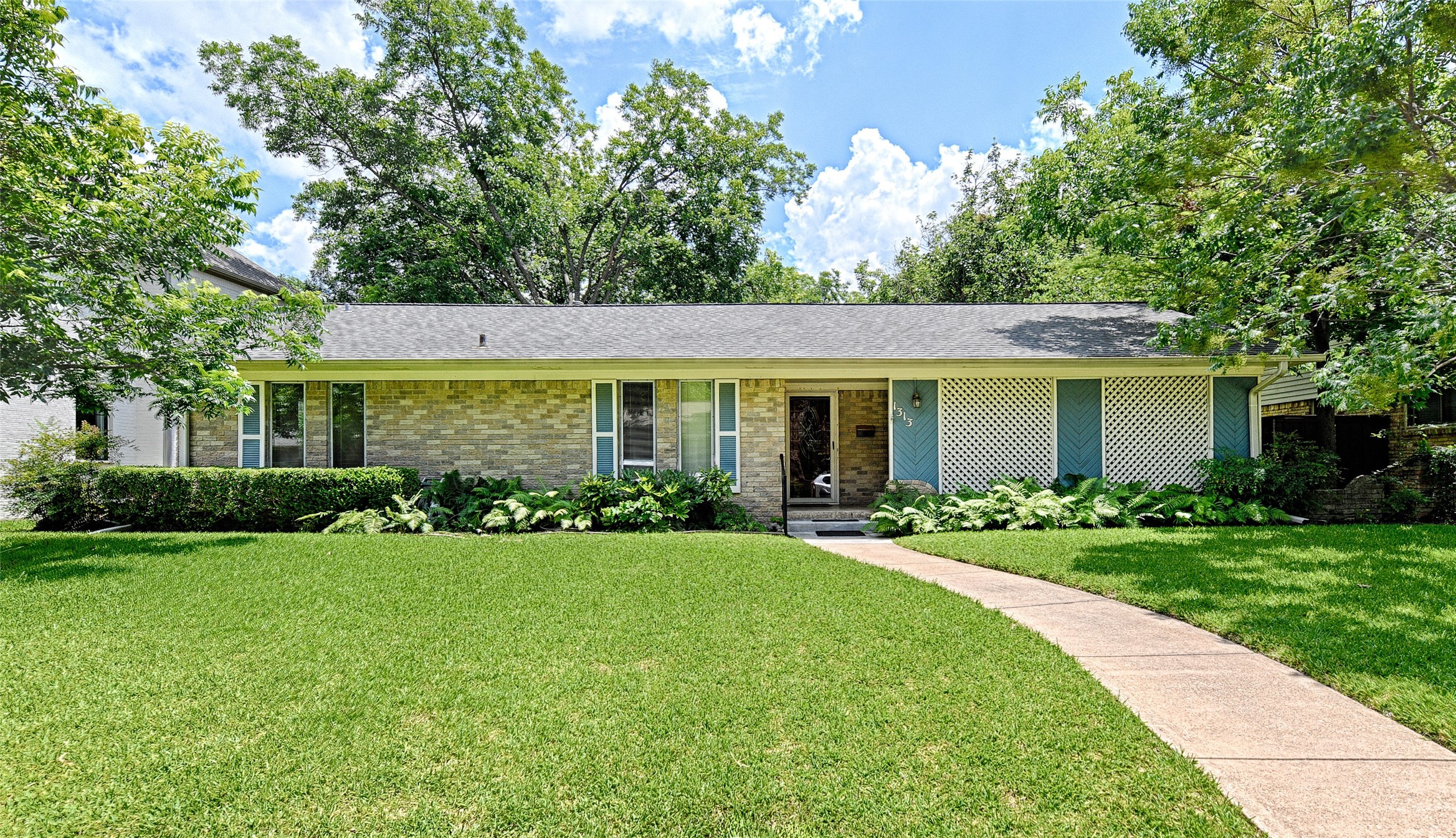 1313 Apache Drive Richardson TX 75080