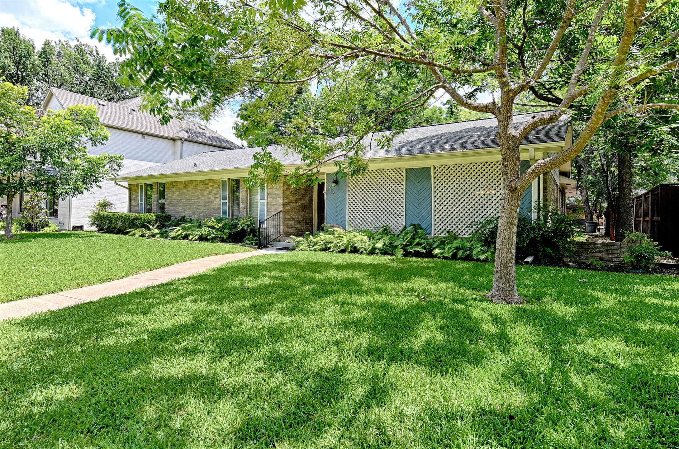 1313 Apache Drive Richardson TX 75080