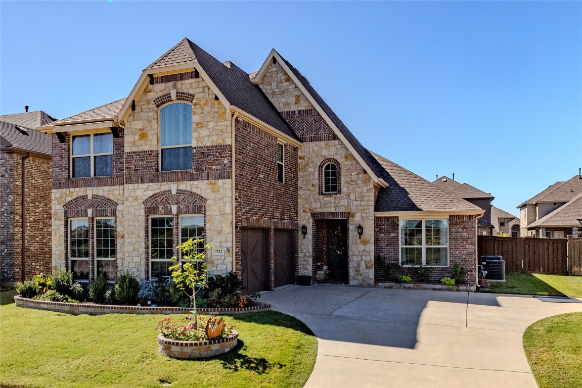7132 Montejo Court Grand Prairie TX 75054