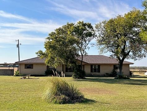 11372 E Fm 1550 Honey Grove TX 75446