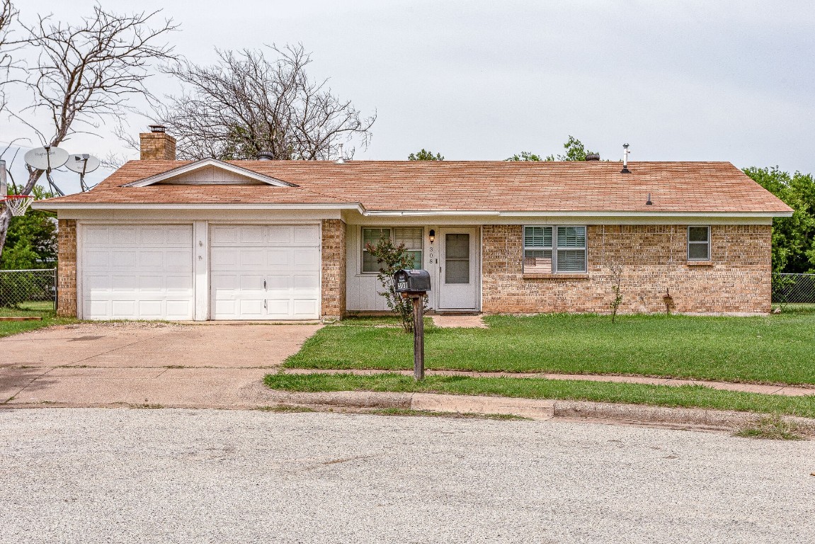 308 Prairie View Court Crowley TX 76036