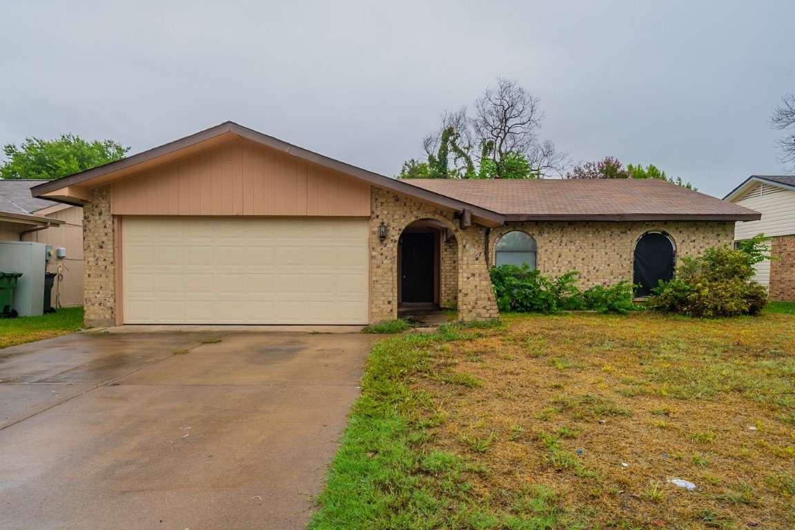 1809 Angelina Drive Garland TX 75040