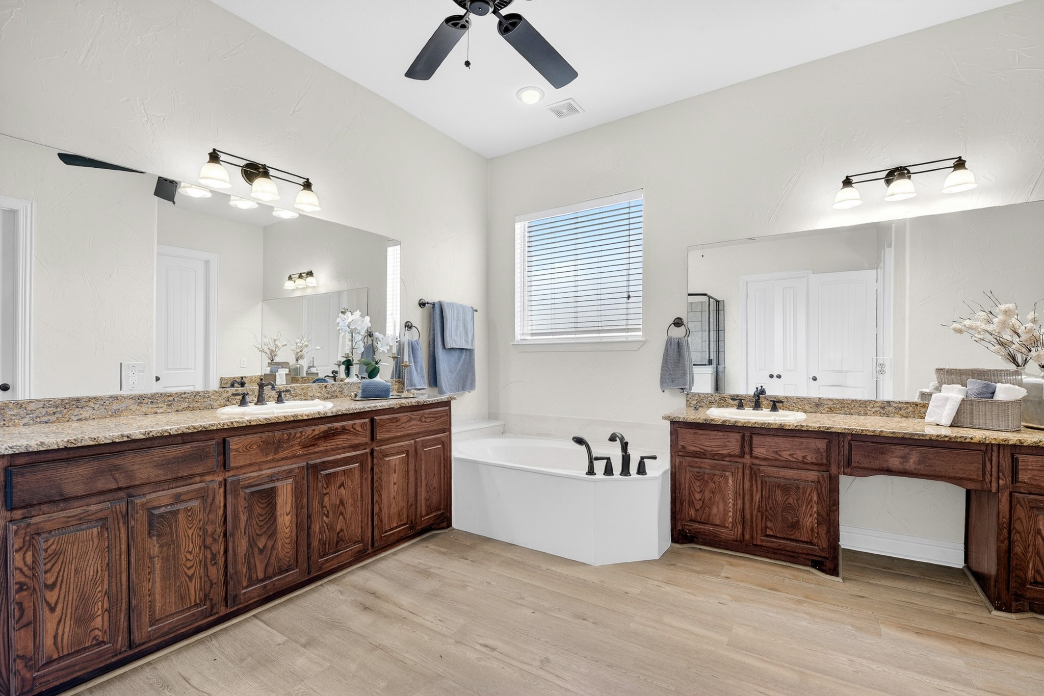 2723 Prairie Acres Cove Cedar Hill TX 75104