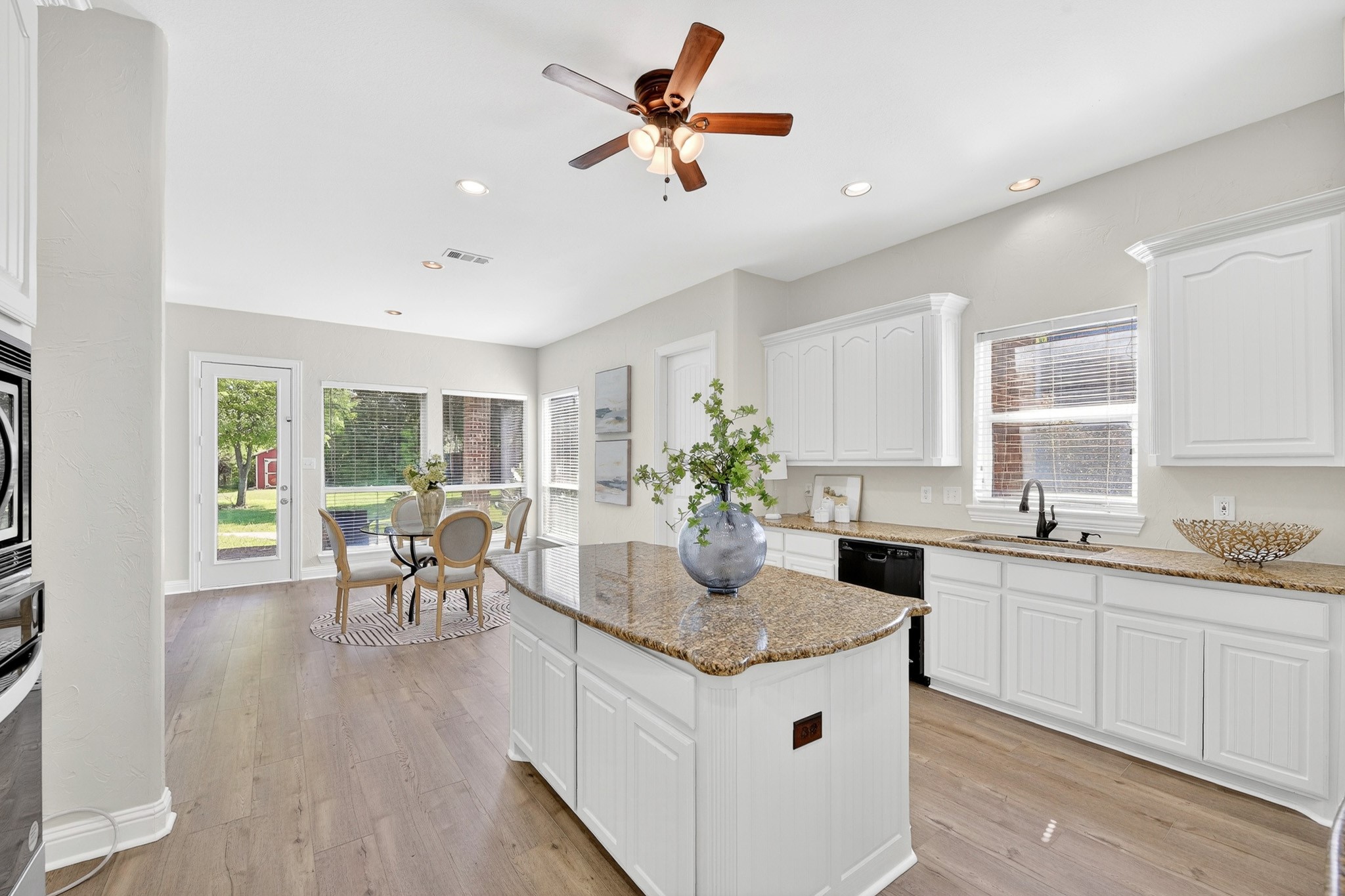 2723 Prairie Acres Cove Cedar Hill TX 75104