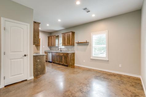 464 Wildwood Lane Burleson TX 76028
