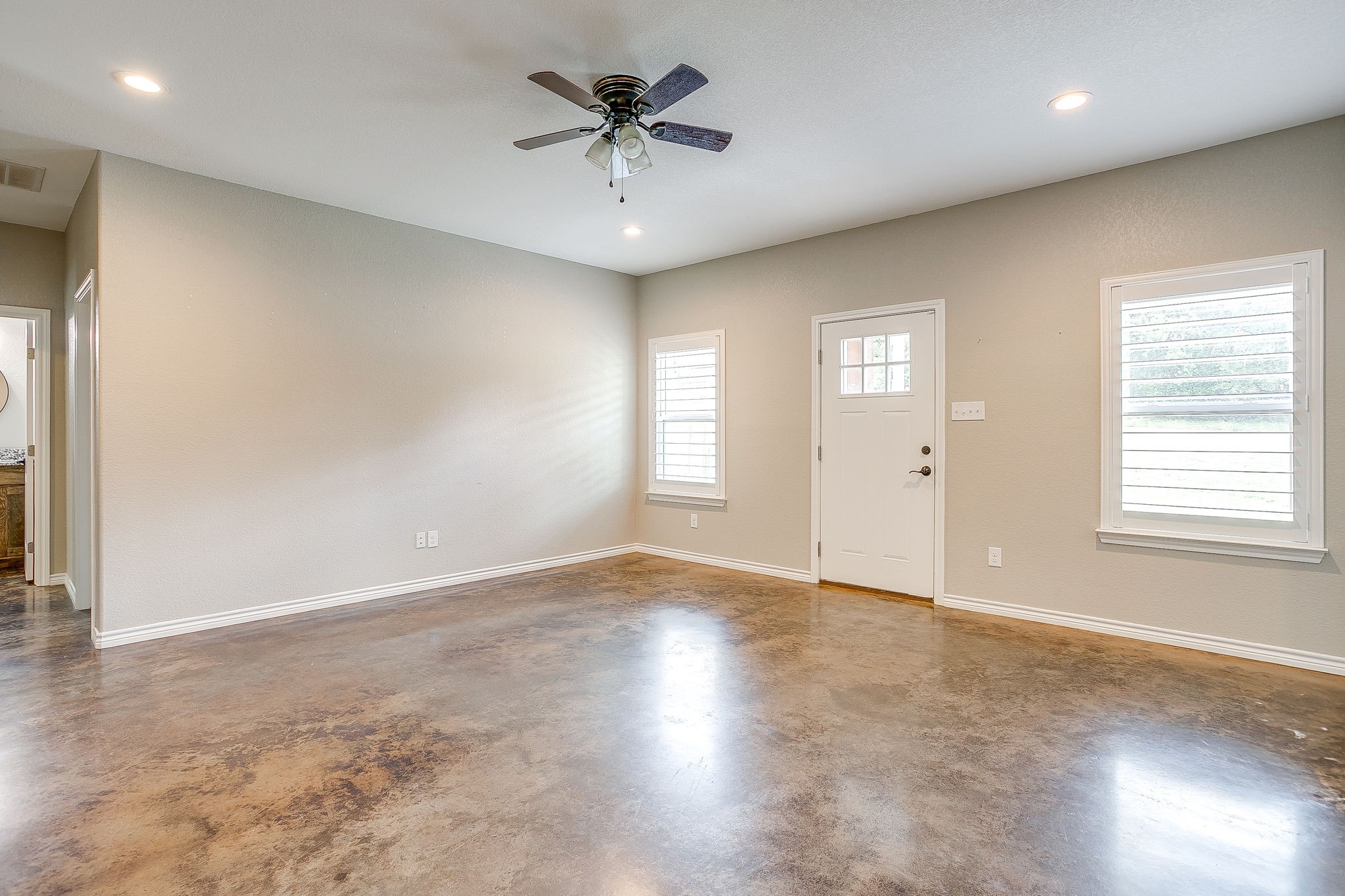 464 Wildwood Lane Burleson TX 76028