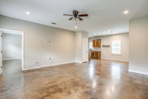 464 Wildwood Lane Burleson TX 76028