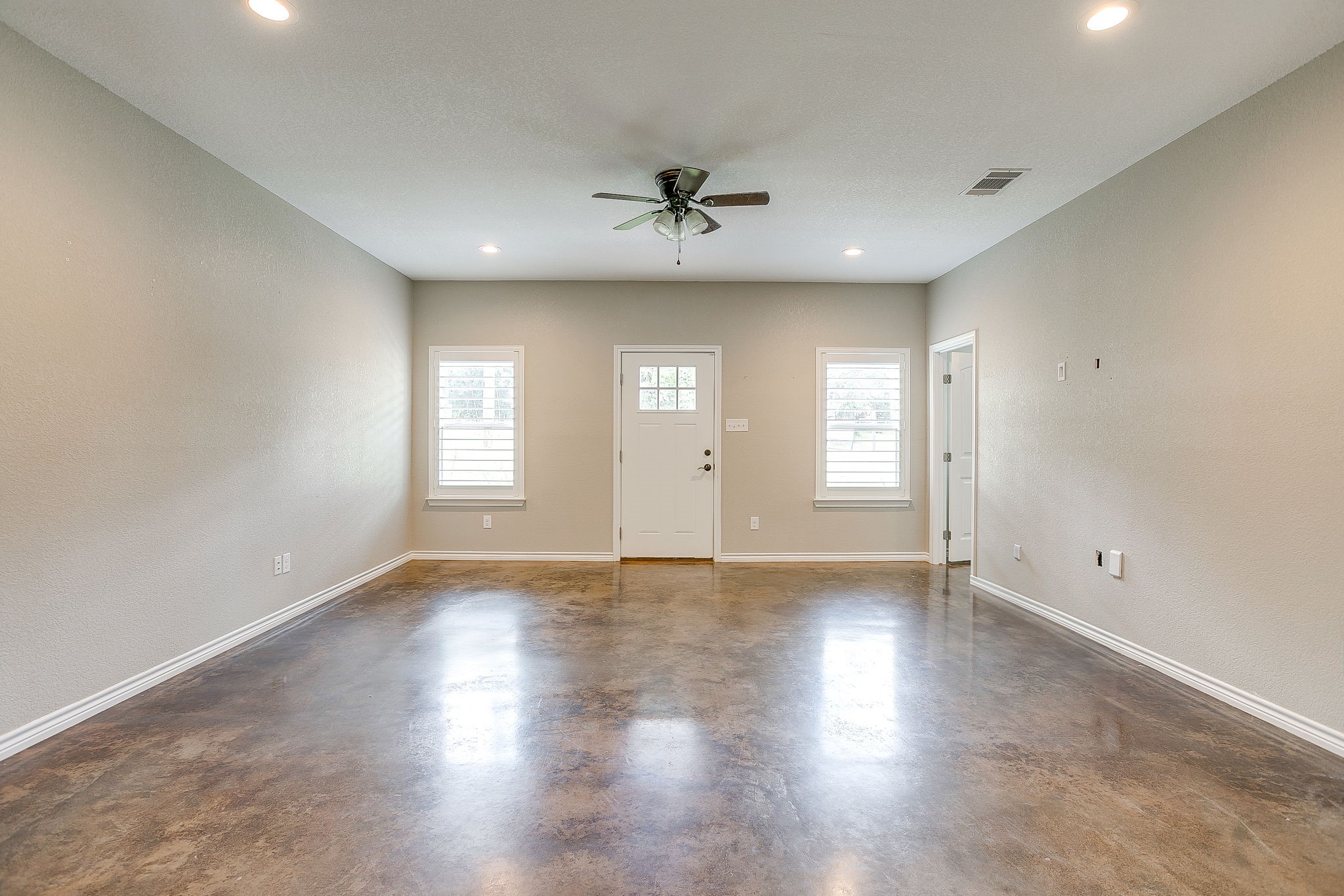 464 Wildwood Lane Burleson TX 76028