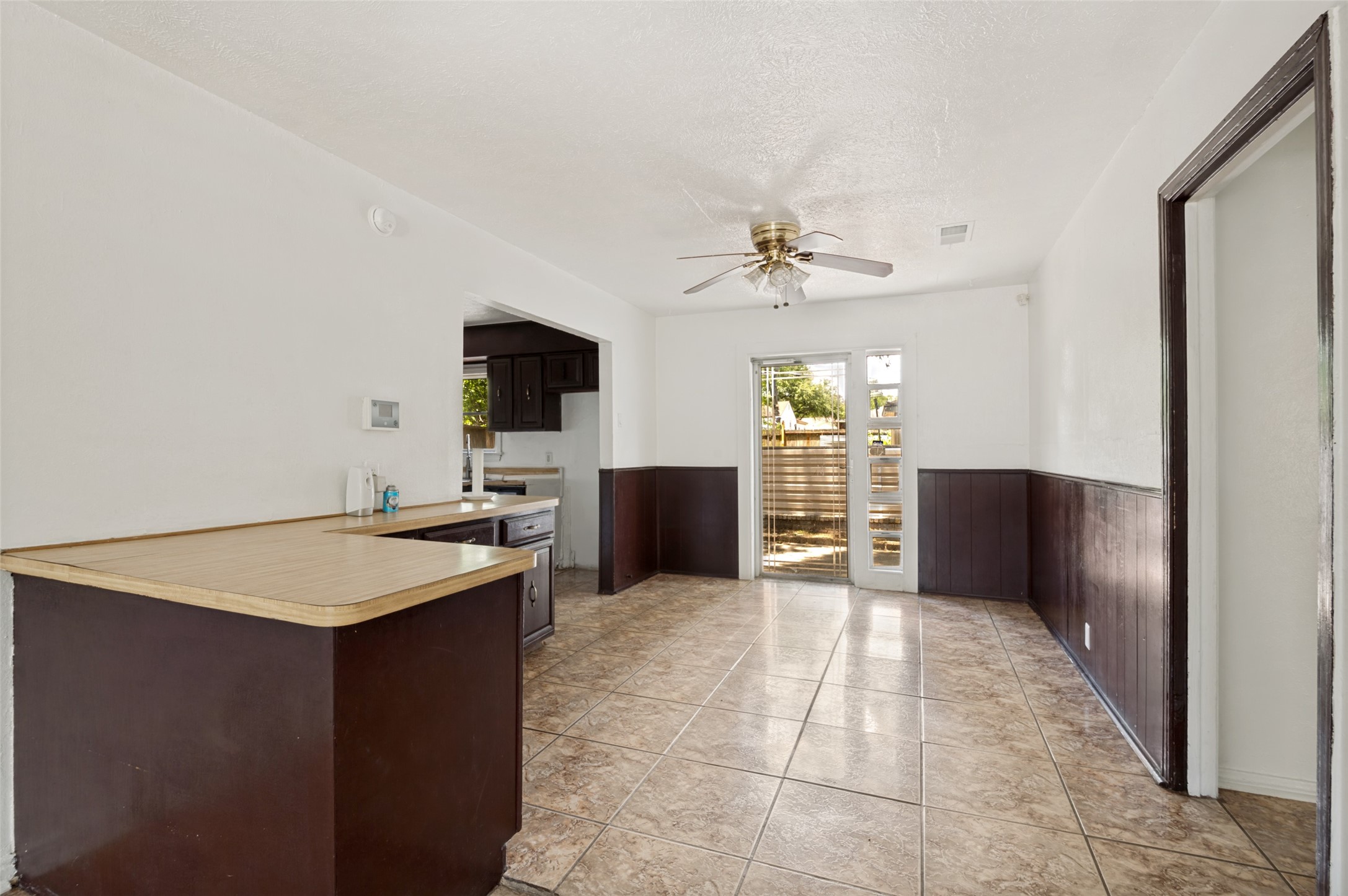 3013 Emmett Street Dallas TX 75211