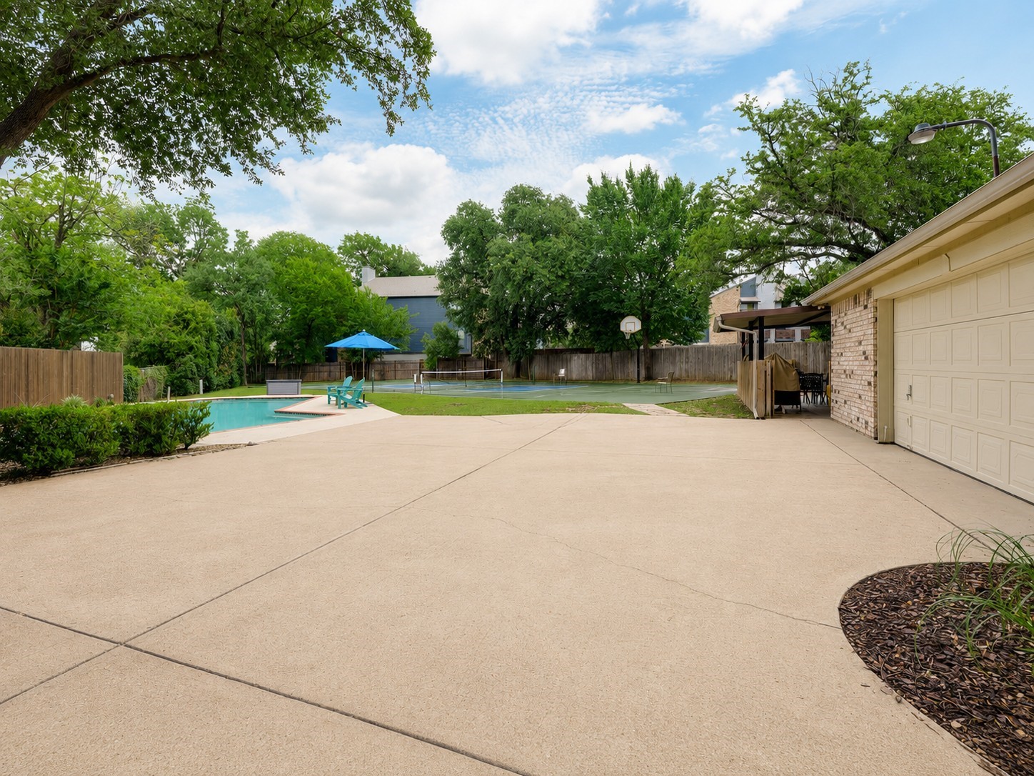 709 Chaffee Court Arlington TX 76006