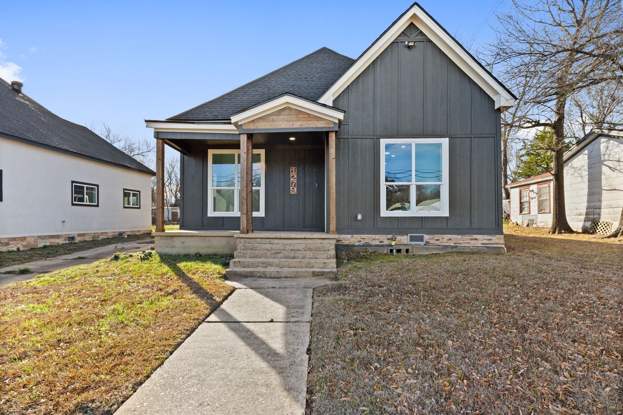 1279 Bonham Street Paris TX 75460
