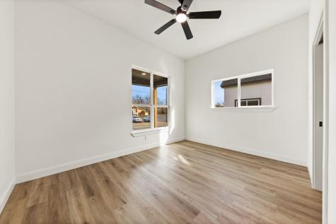1279 Bonham Street Paris TX 75460