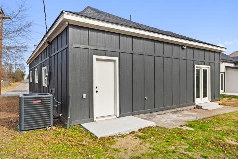 1279 Bonham Street Paris TX 75460