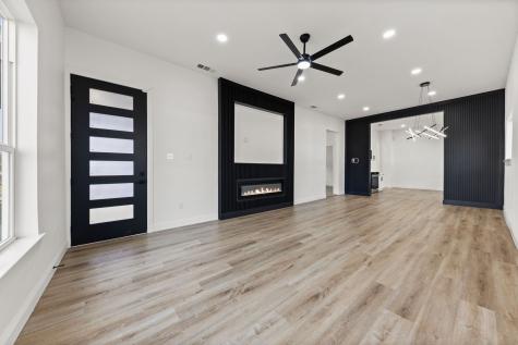 1279 Bonham Street Paris TX 75460
