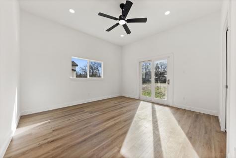 1279 Bonham Street Paris TX 75460