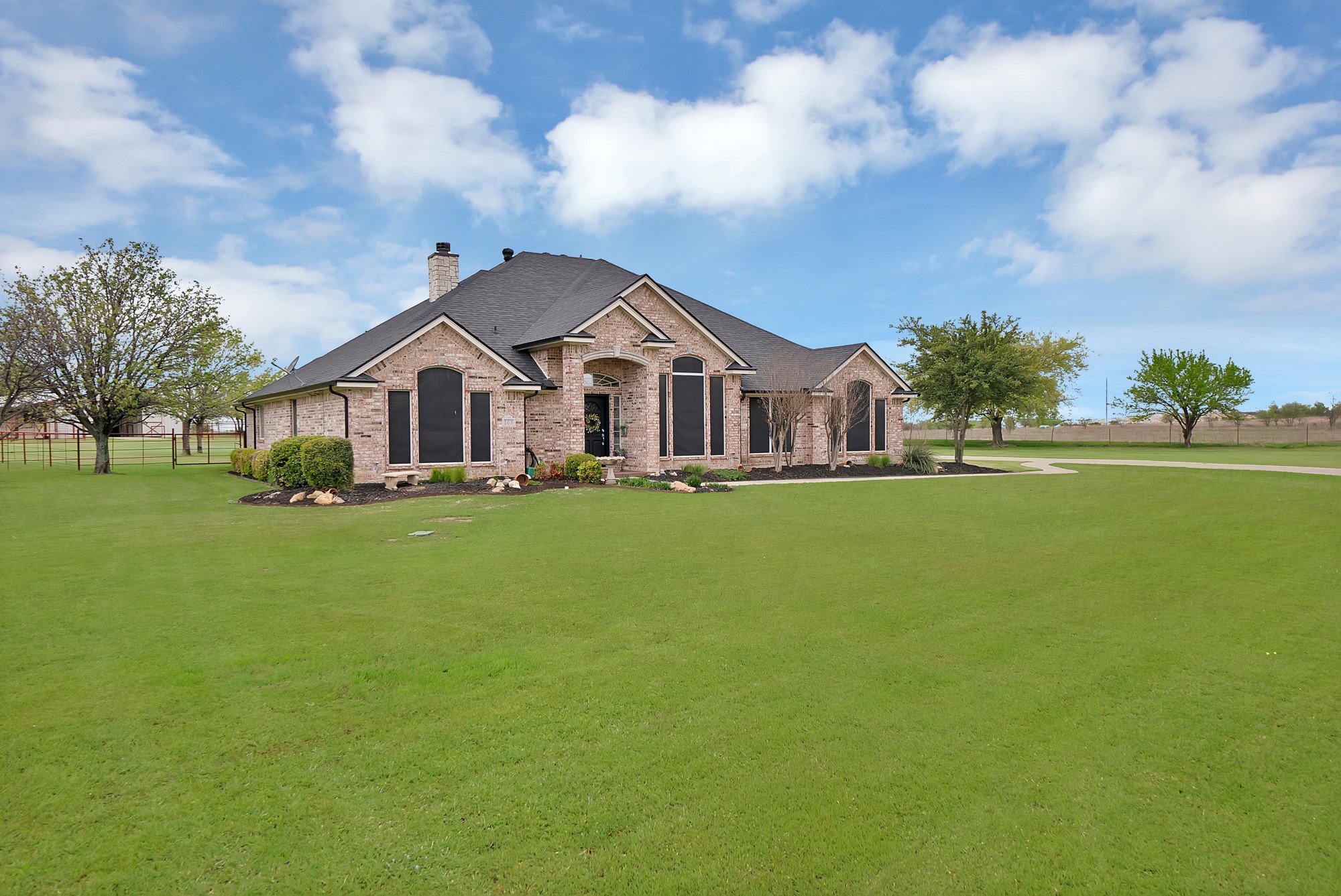 163 N Savanna Drive Rhome TX 76078