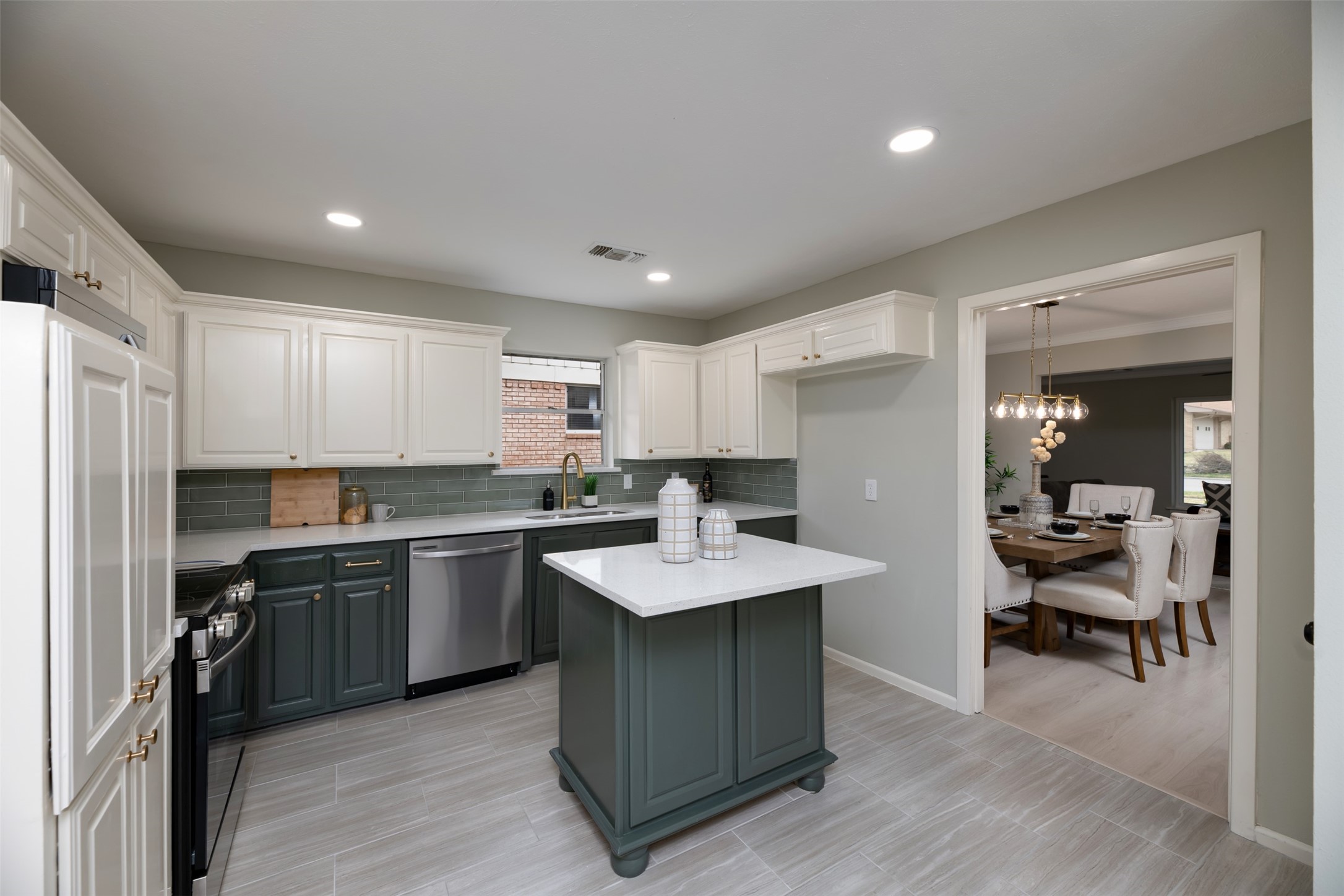 1012 Sleepy Hollow Drive N Irving TX 75061