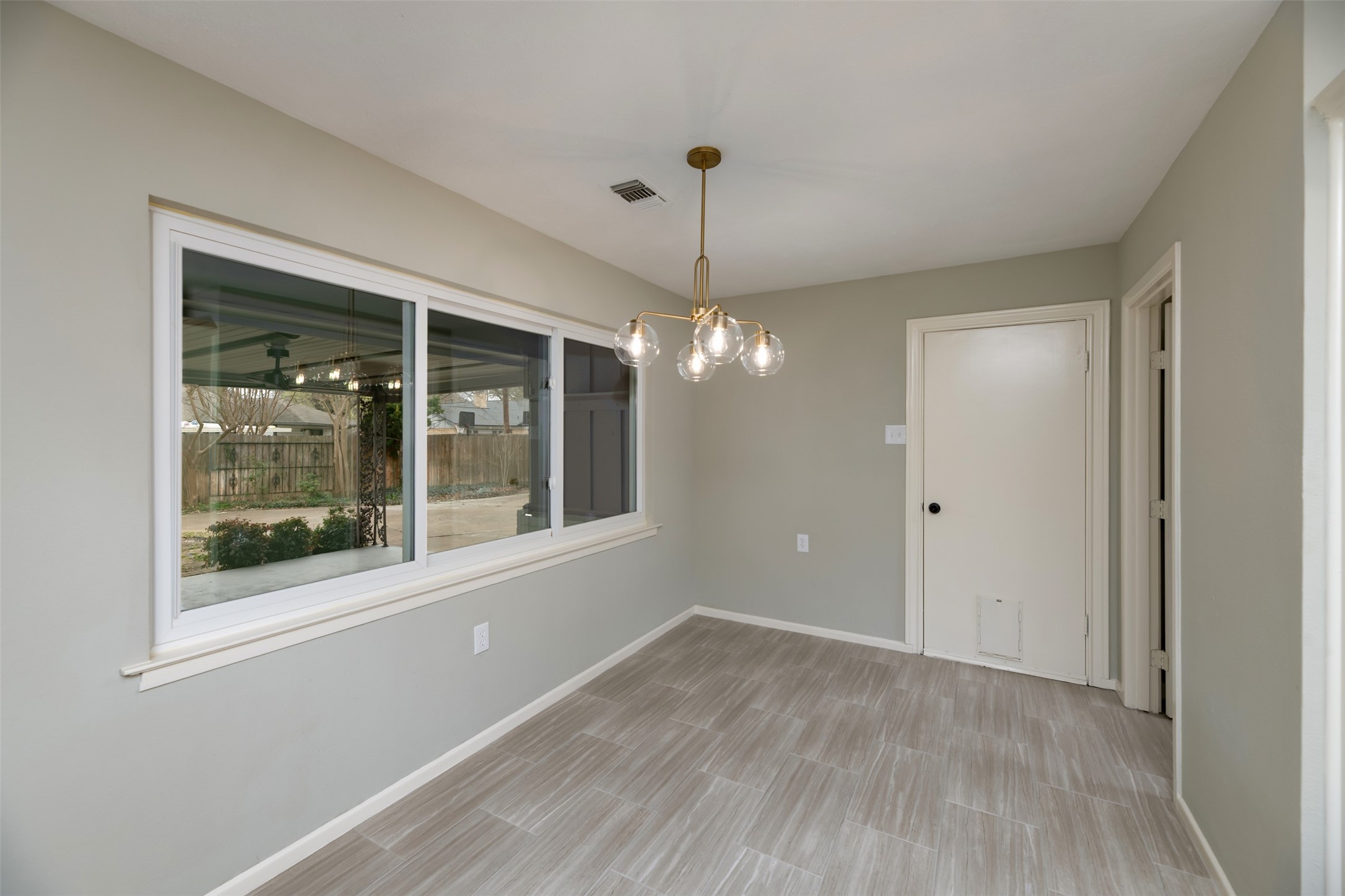 1012 Sleepy Hollow Drive N Irving TX 75061
