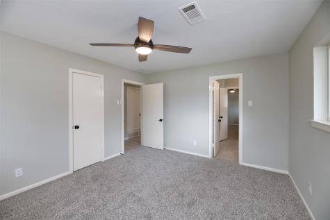 1012 Sleepy Hollow Drive N Irving TX 75061