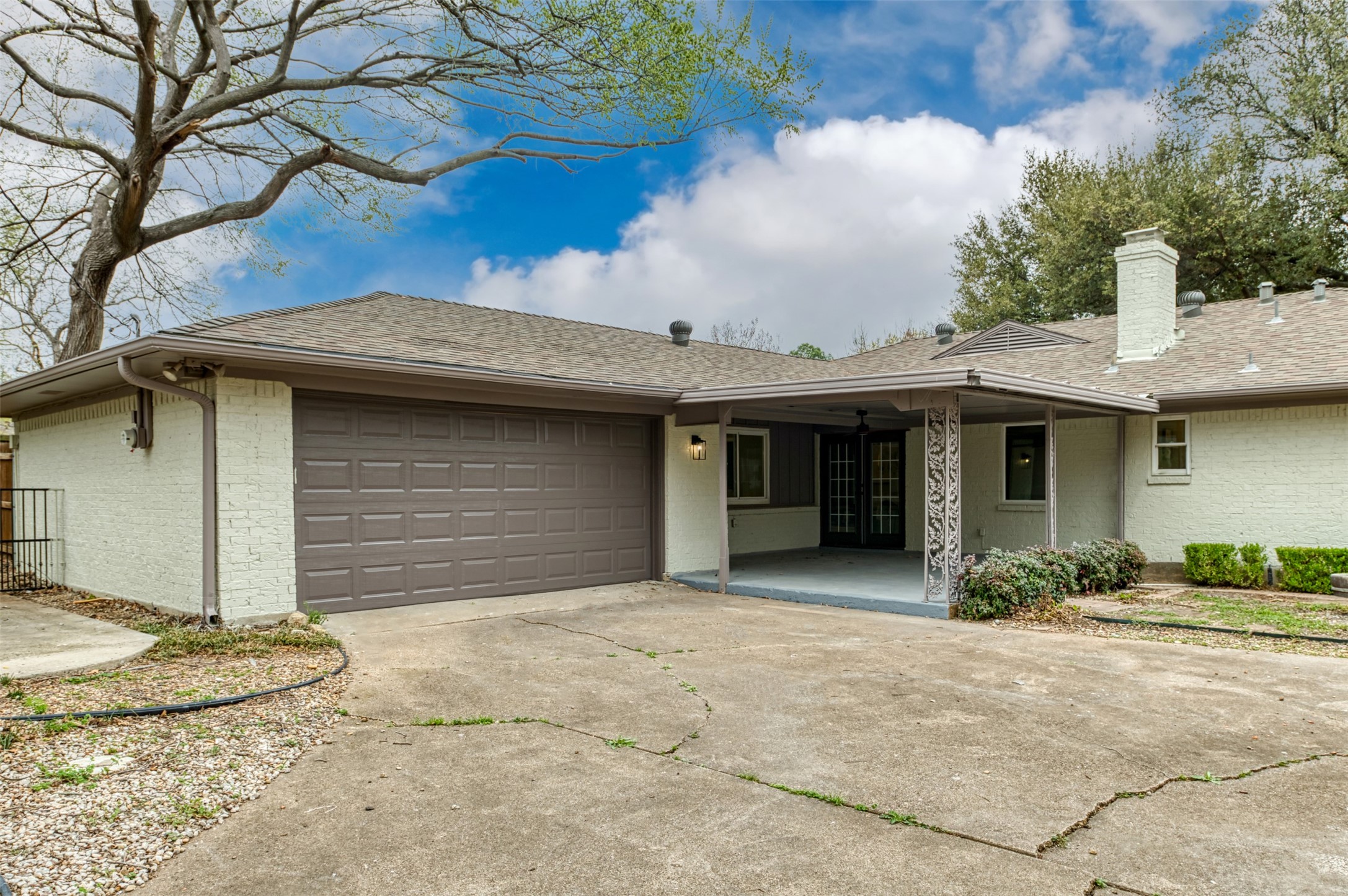 1012 Sleepy Hollow Drive N Irving TX 75061