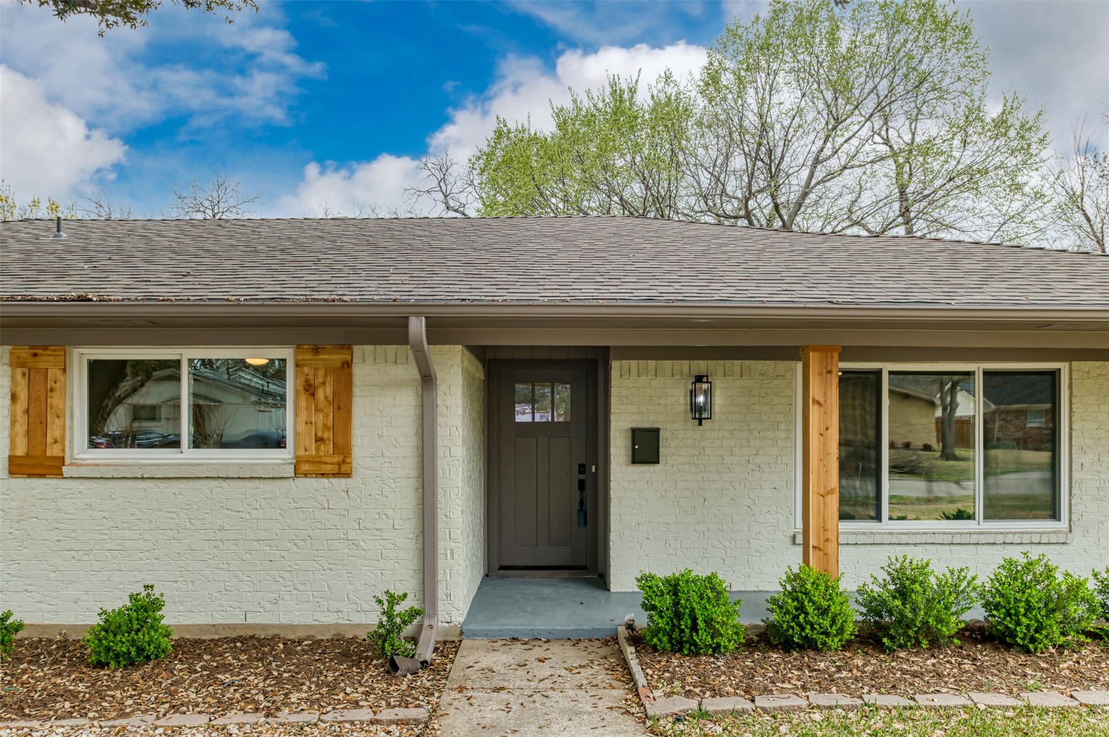 1012 Sleepy Hollow Drive N Irving TX 75061