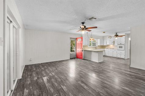 815 N Wright Avenue Kerens TX 75144