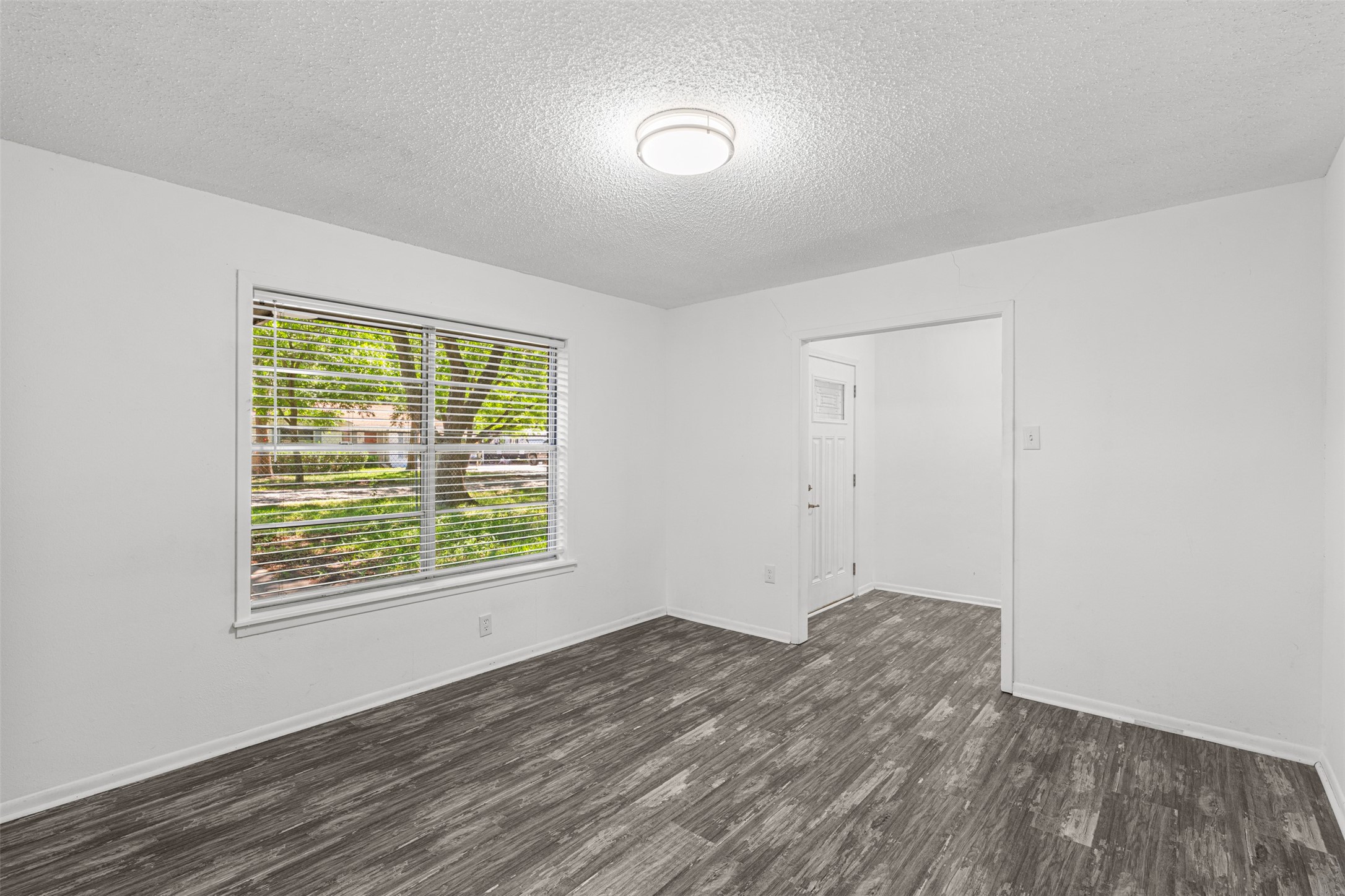 815 N Wright Avenue Kerens TX 75144