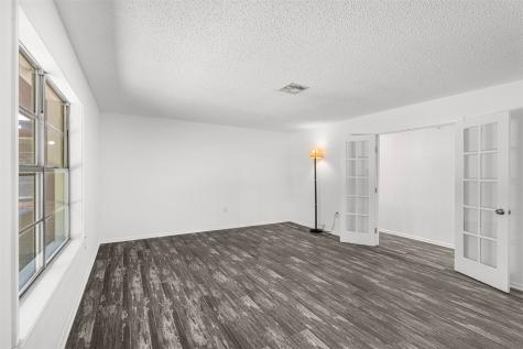 815 N Wright Avenue Kerens TX 75144