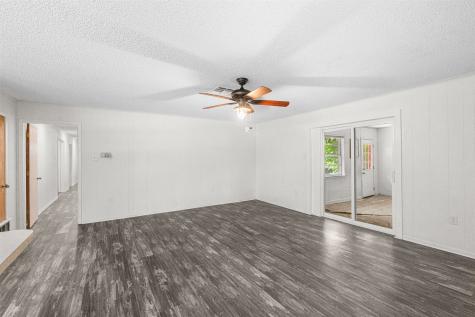 815 N Wright Avenue Kerens TX 75144