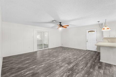 815 N Wright Avenue Kerens TX 75144