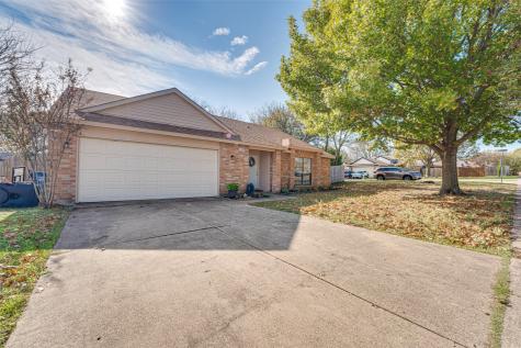 210 Wilshire Drive Glenn Heights TX 75154