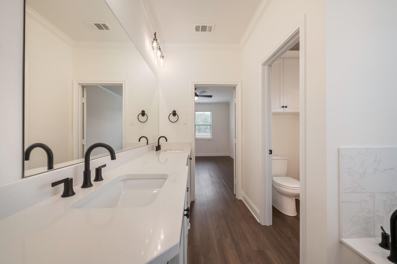 336 Camellia Drive Hewitt TX 76643
