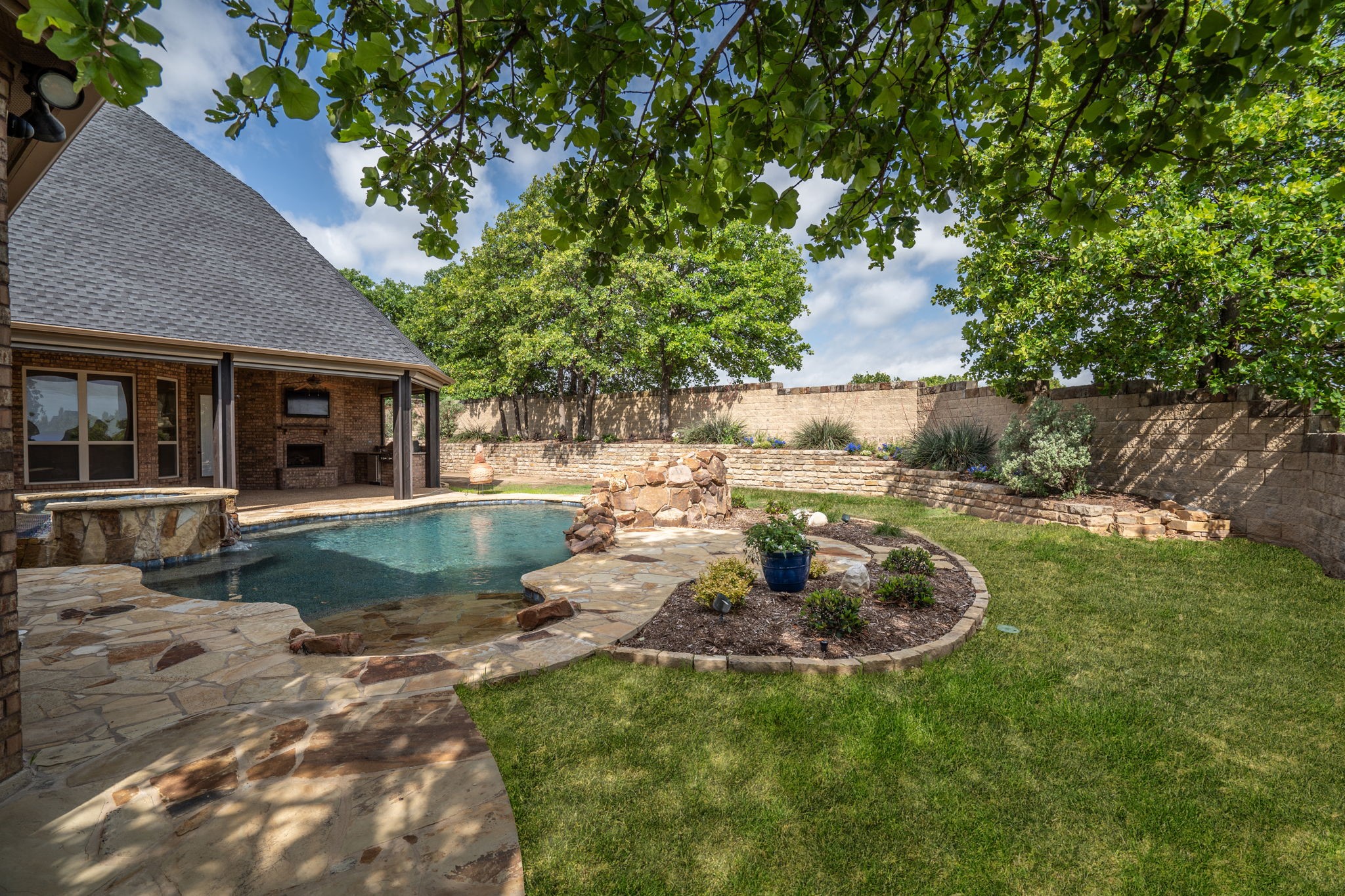 771 Hayden Road Lantana TX 76226