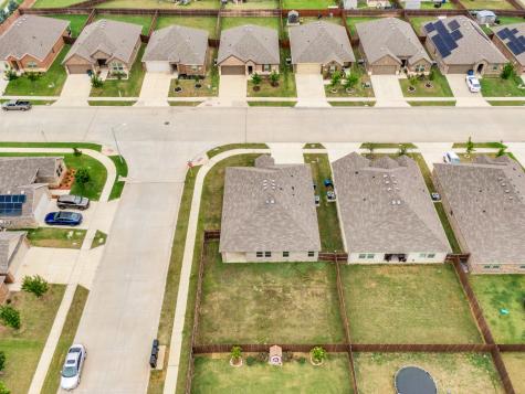 1219 Fairbanks Drive Ennis TX 75119