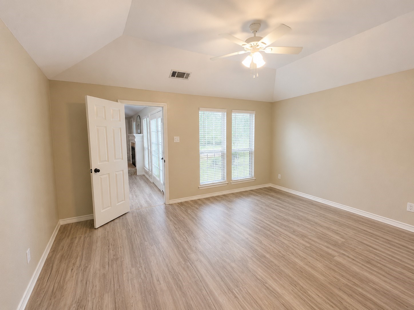 2806 Laurel Oaks Drive Garland TX 75044