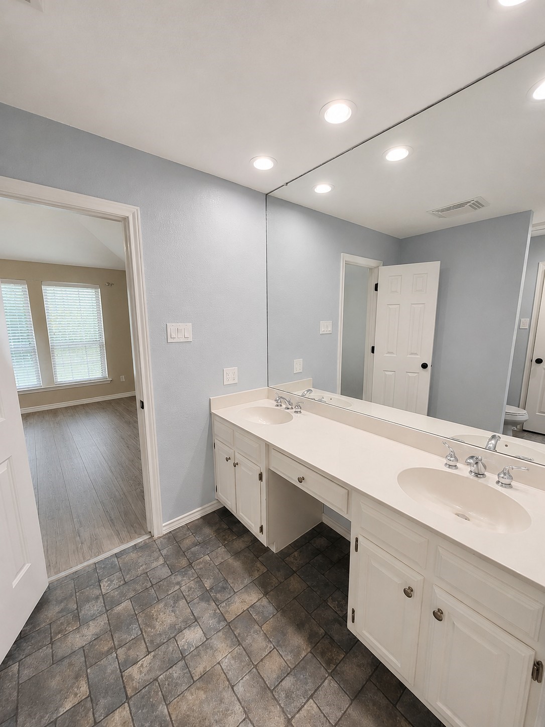 2806 Laurel Oaks Drive Garland TX 75044