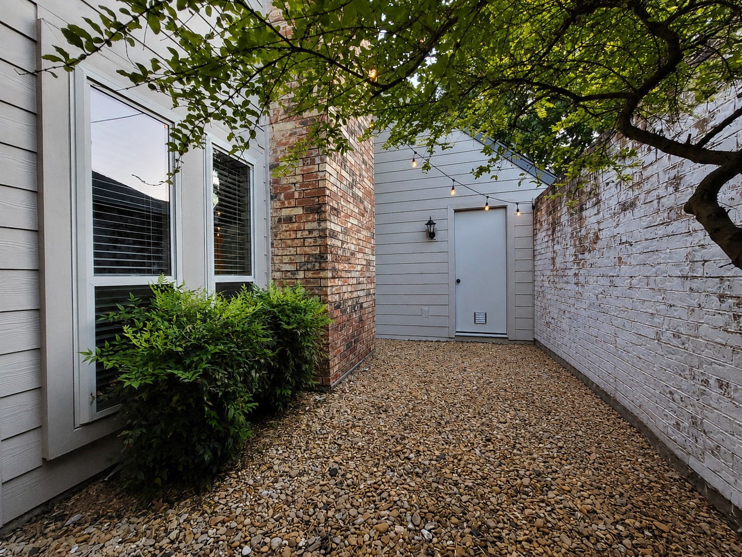 2806 Laurel Oaks Drive Garland TX 75044