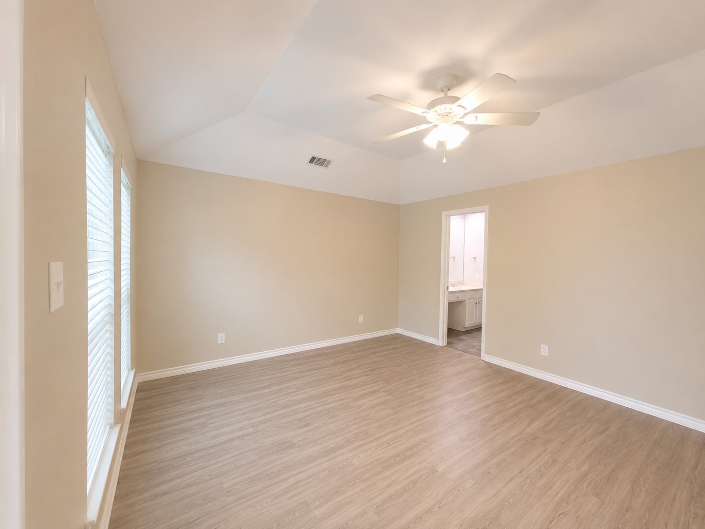 2806 Laurel Oaks Drive Garland TX 75044