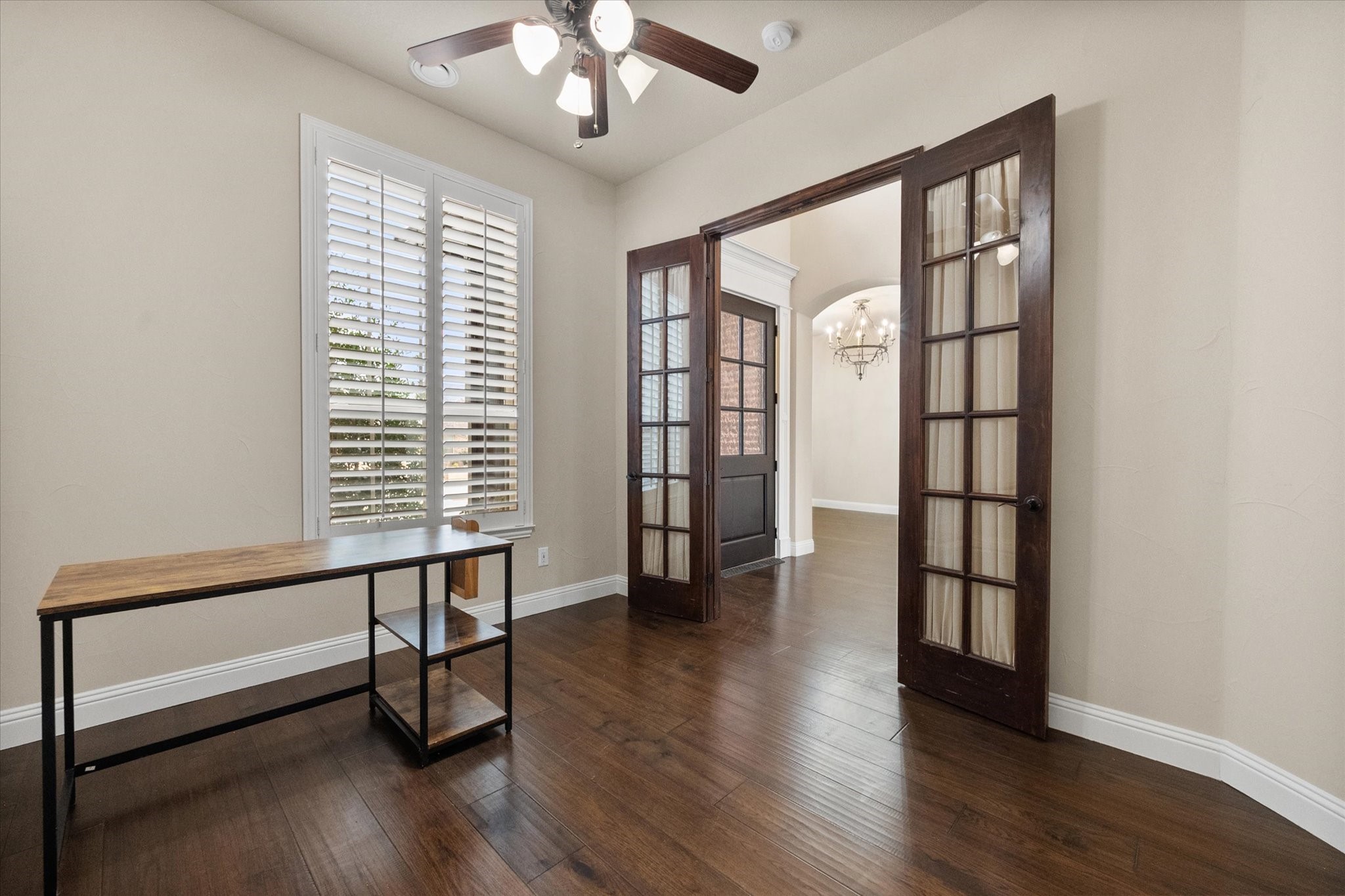 925 Sandy Hill Burleson TX 76028