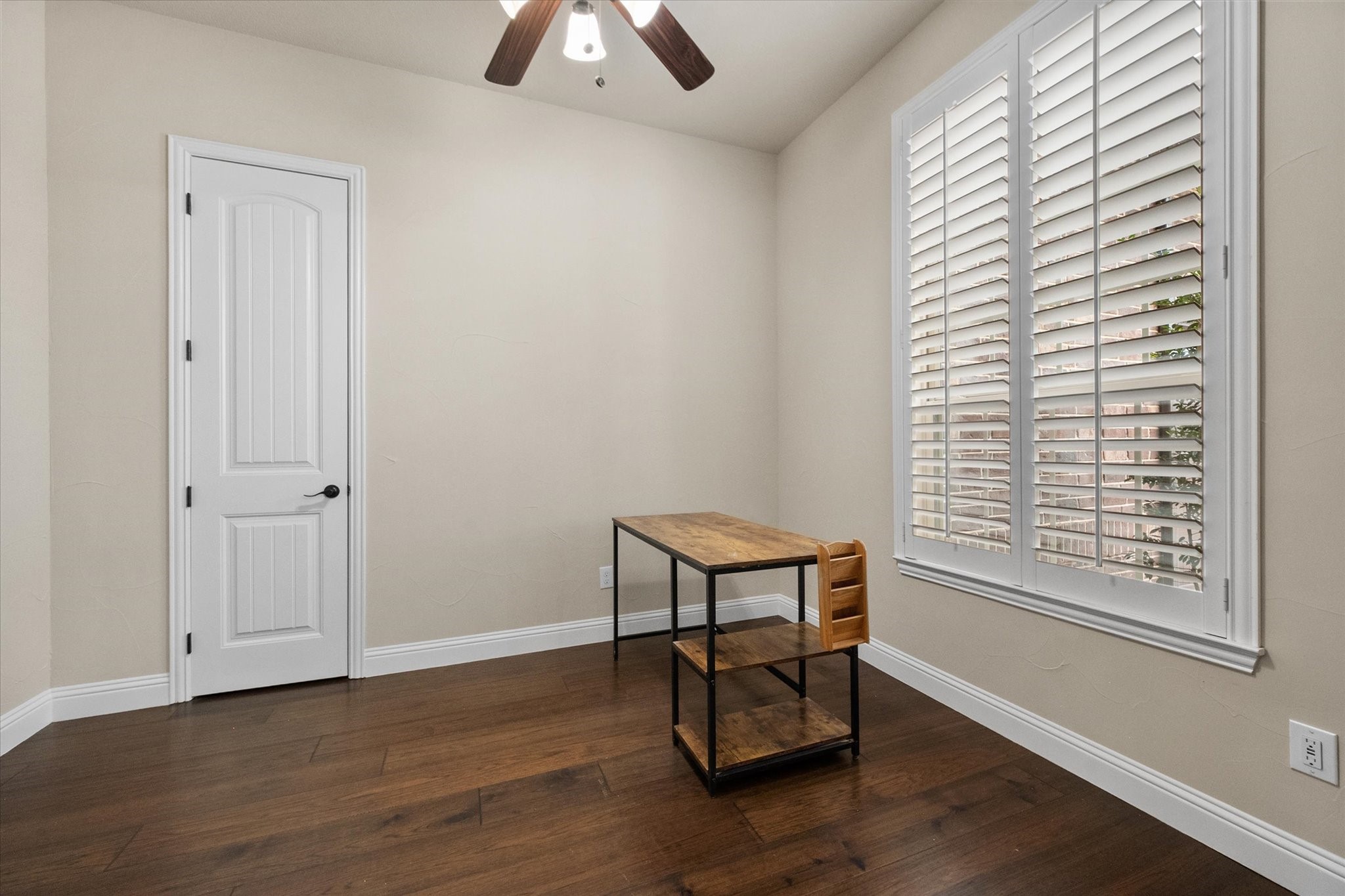 925 Sandy Hill Burleson TX 76028