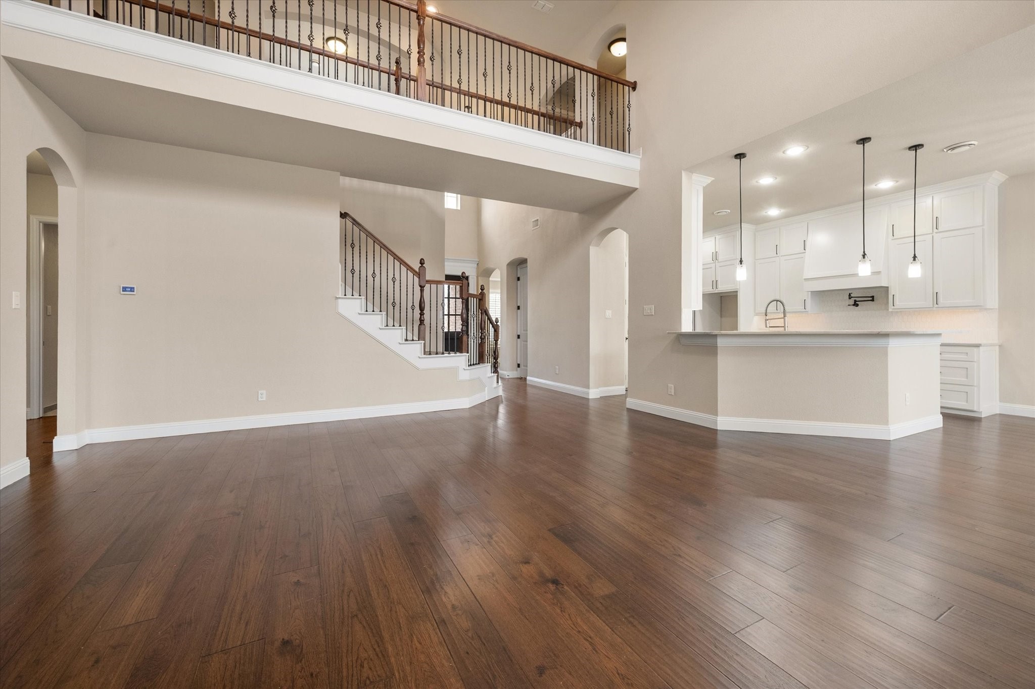 925 Sandy Hill Burleson TX 76028