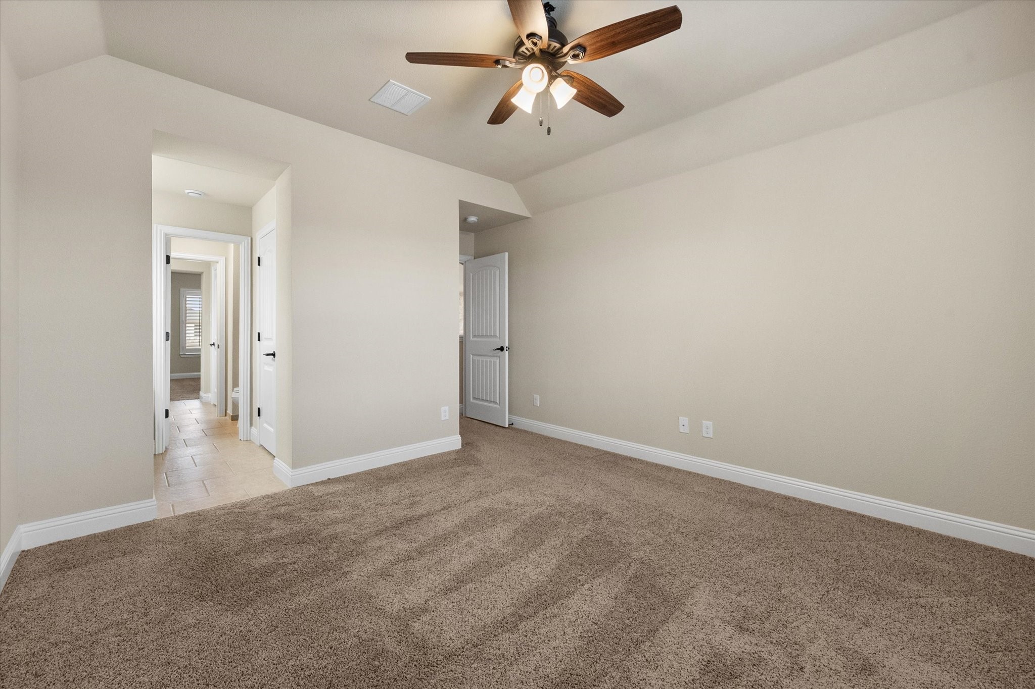 925 Sandy Hill Burleson TX 76028