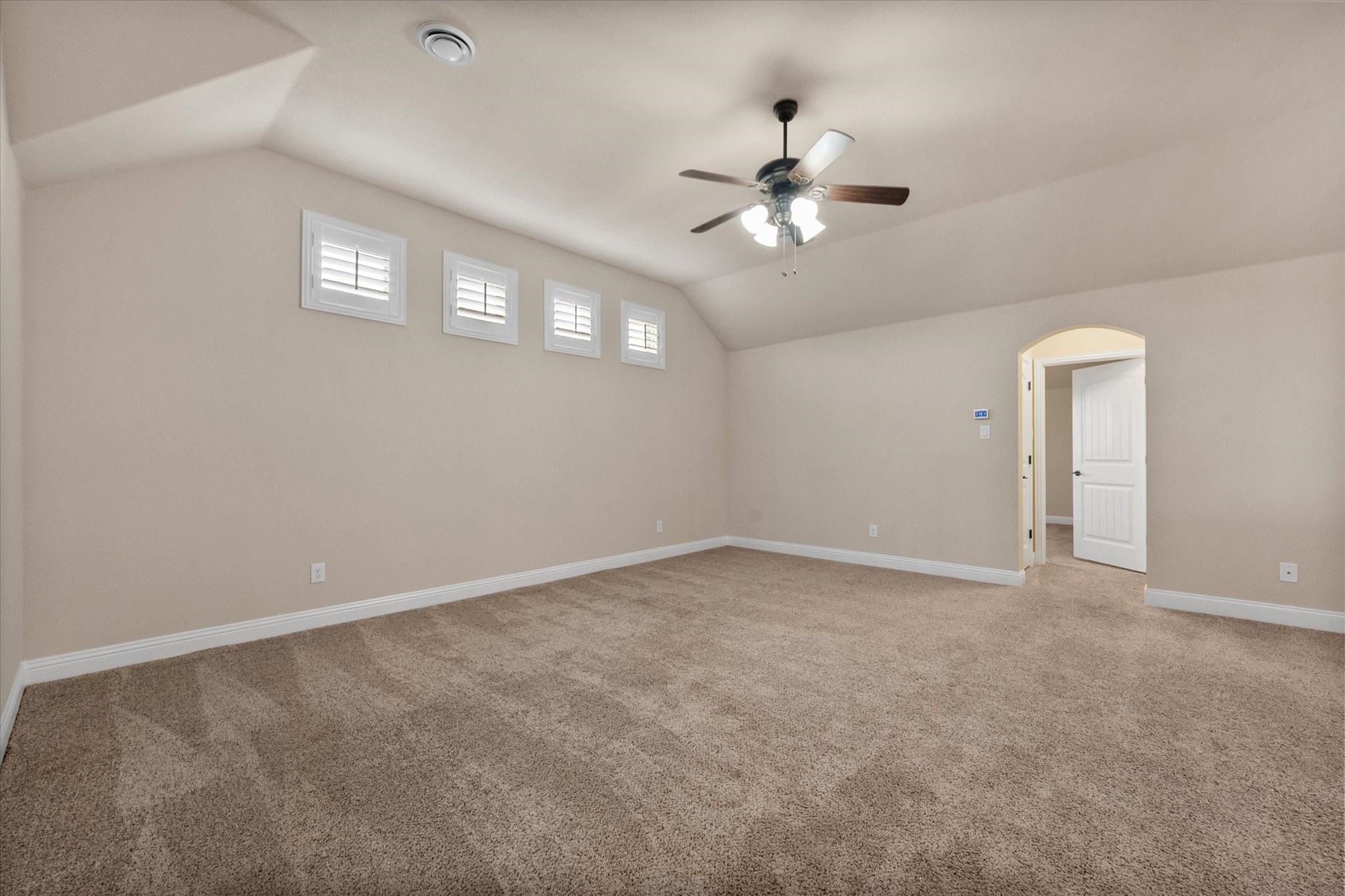 925 Sandy Hill Burleson TX 76028