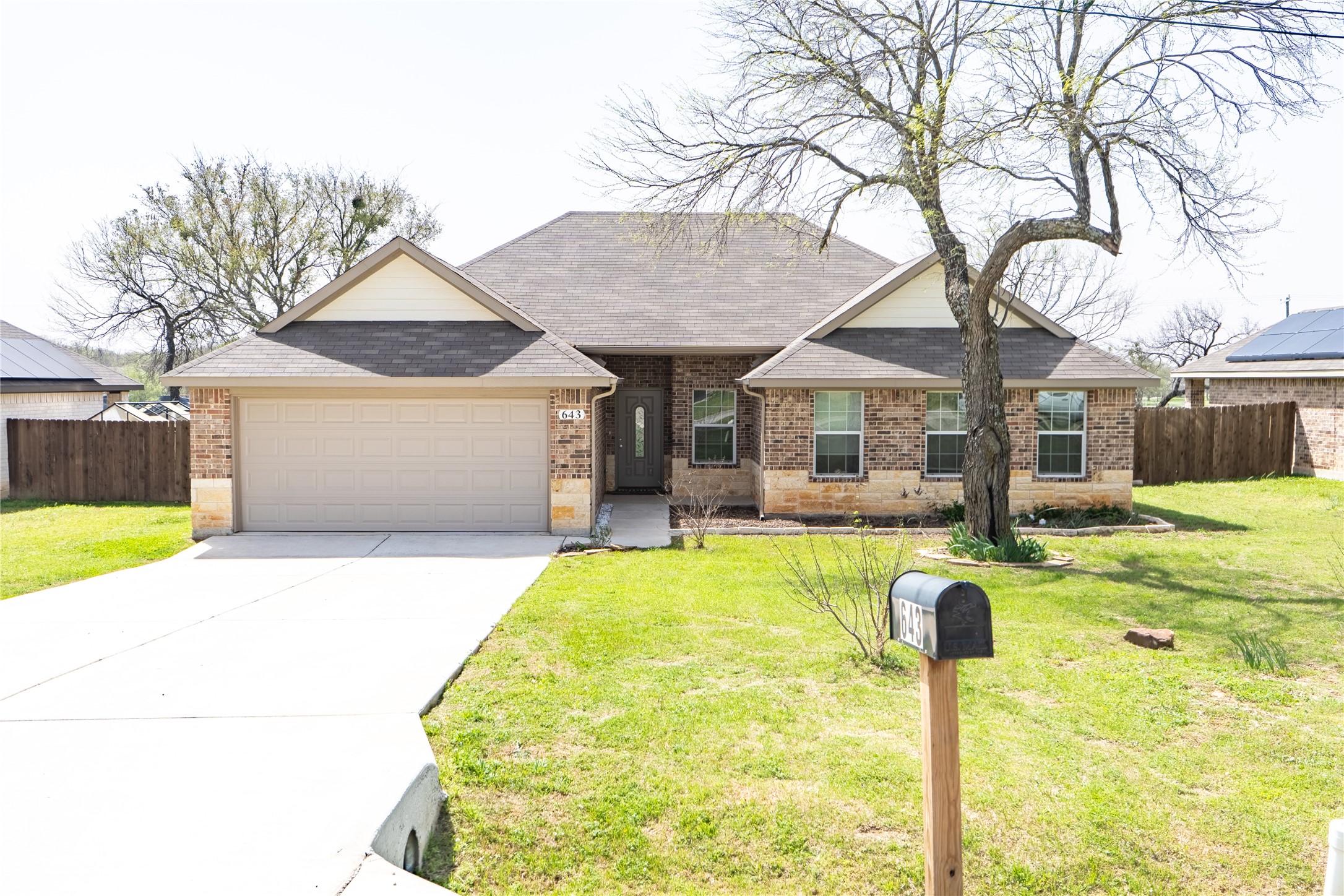 643 Half Moon Way Runaway Bay TX 76426