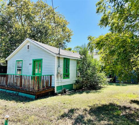 212 Rosa Street Waxahachie TX 75165