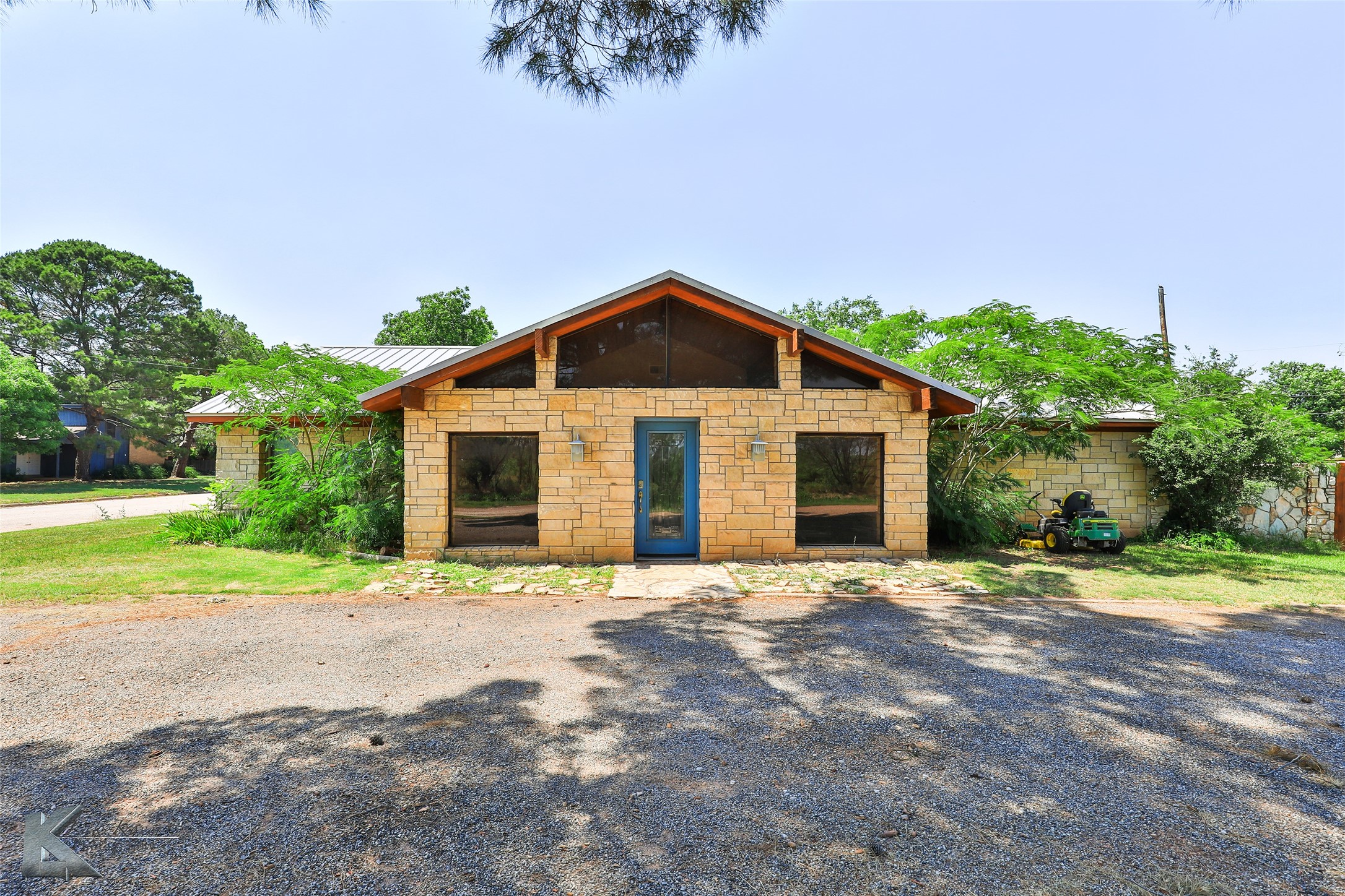 920 SW 3rd Street Hamlin TX 79520