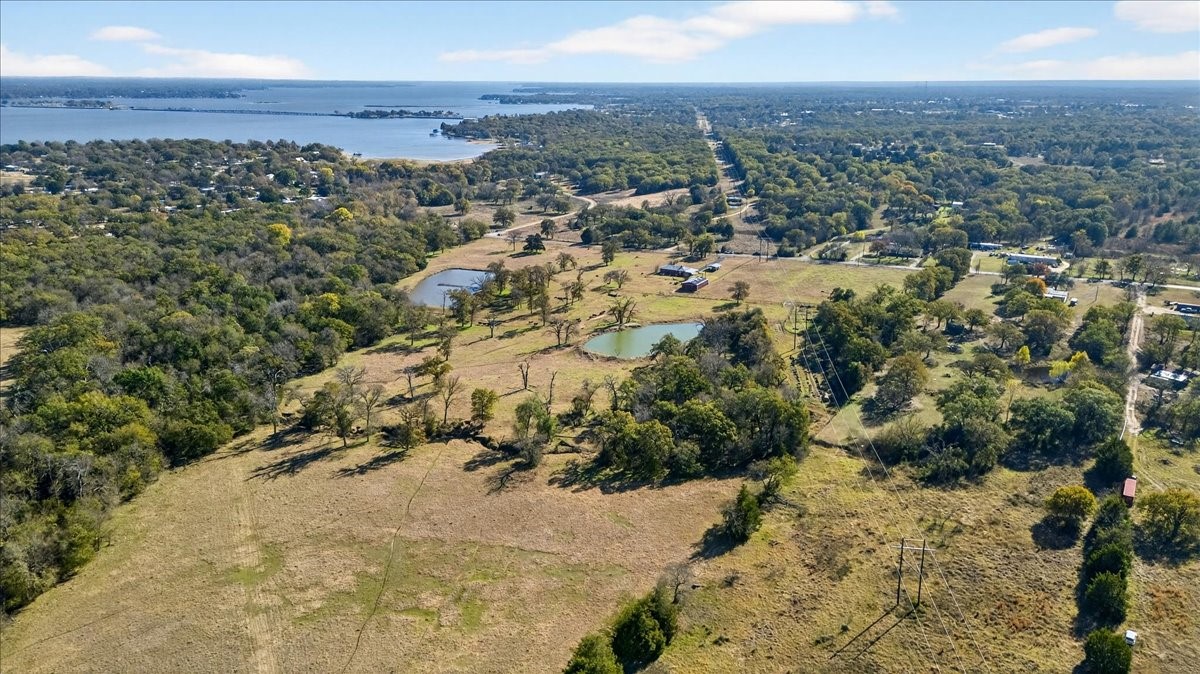 300 County Road 2100 Road Seven Points TX 75143
