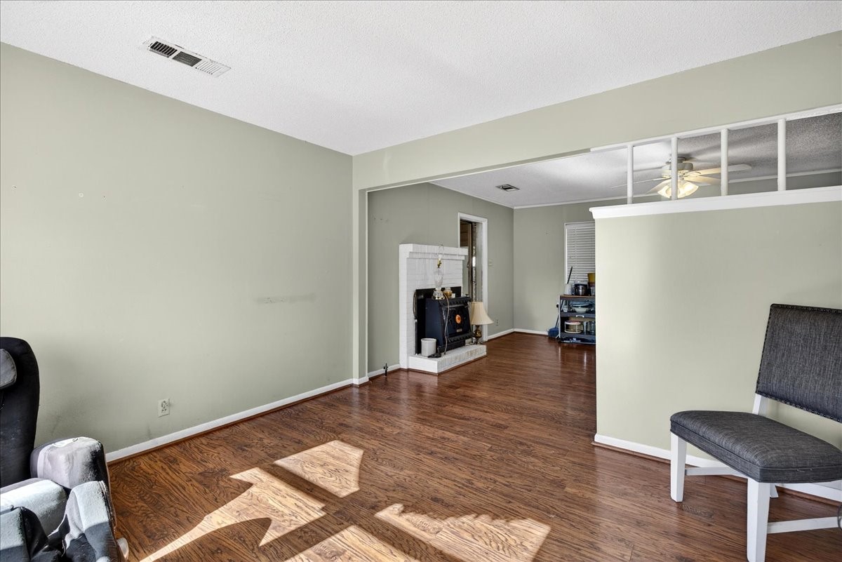 300 County Road 2100 Road Seven Points TX 75143