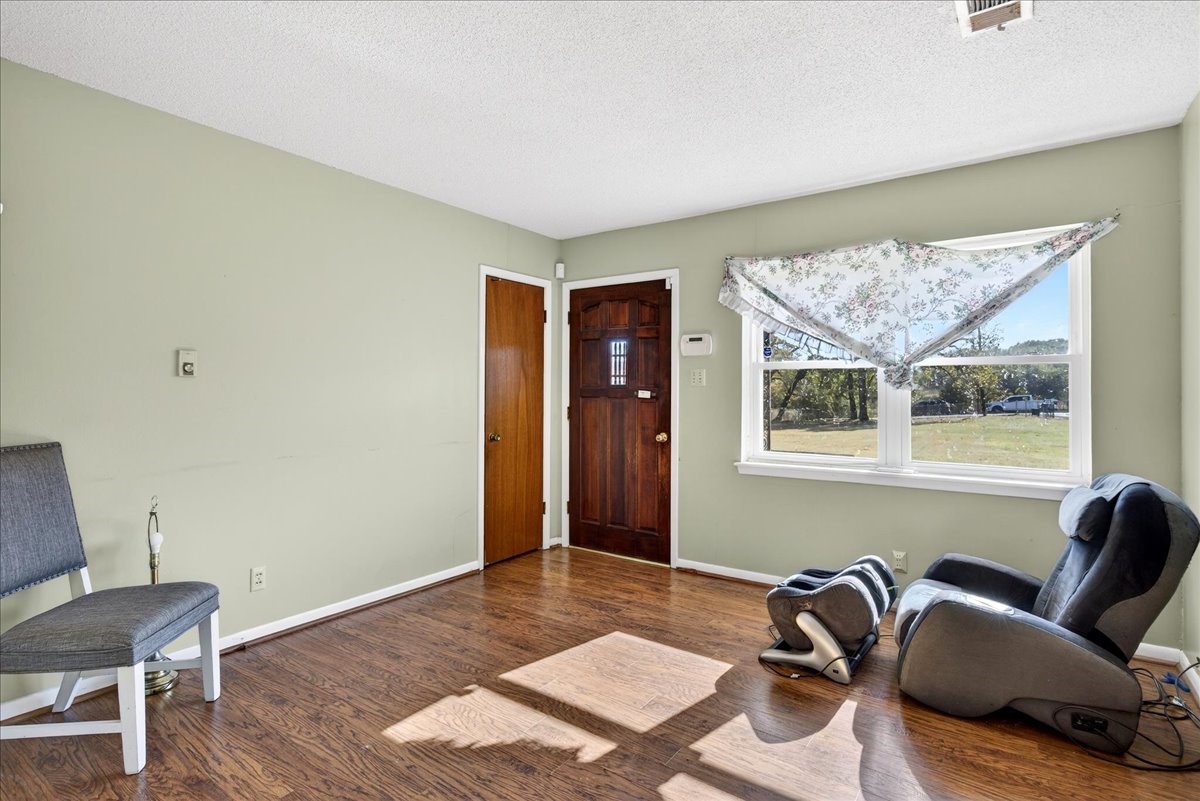 300 County Road 2100 Road Seven Points TX 75143